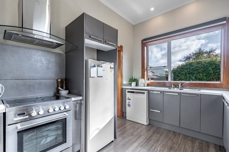 Photo of property in 100 Robertson Street, Richmond, Invercargill, 9810