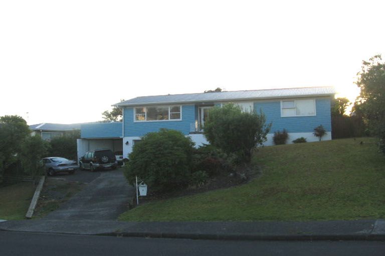 Photo of property in 2 Hamilton Place, Glenfield, Auckland, 0629