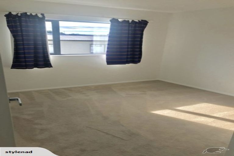 Photo of property in 7 Woodall Place, Totara Vale, Auckland, 0627