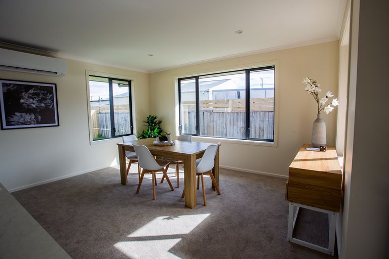 Photo of property in 7 Devon Lane, Carterton, 5713