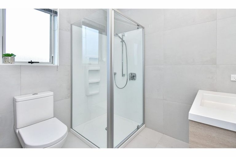 Photo of property in 7 Waituarua Drive, Takanini, 2112