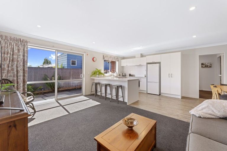 Photo of property in 3/11 North Avon Road, Richmond, Christchurch, 8013