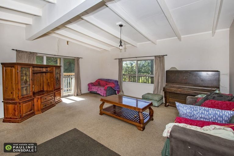 Photo of property in 8 Snake Hill Road, Te Kamo, Kamo, 0185