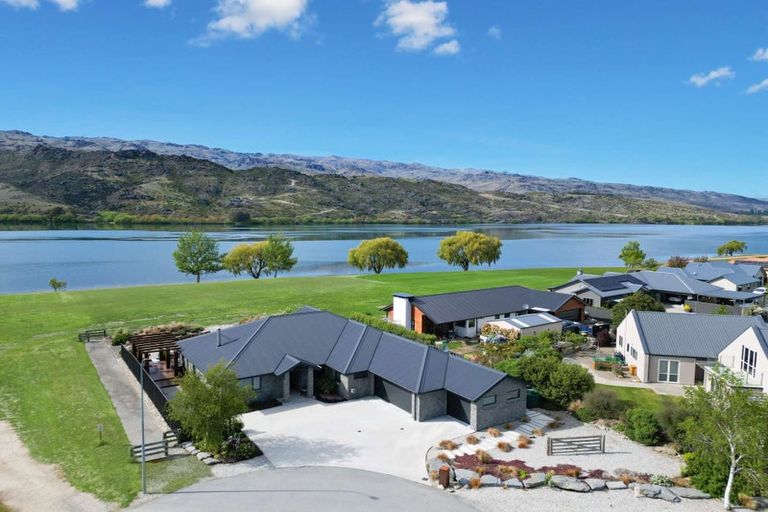Photo of property in 20 Quartz Lane, Mount Pisa, Cromwell, 9383