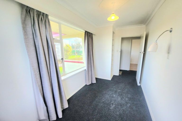 Photo of property in 27 Newcastle Street, Hampden, 9410