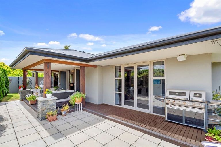Photo of property in 29 Globe Bay Drive, Templeton, Christchurch, 8042