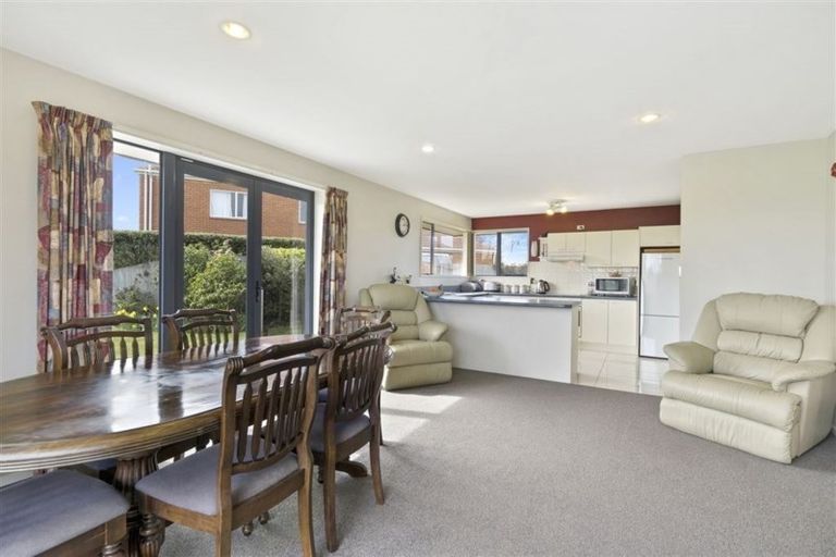 Photo of property in 3 Sandholm Close, North New Brighton, Christchurch, 8083