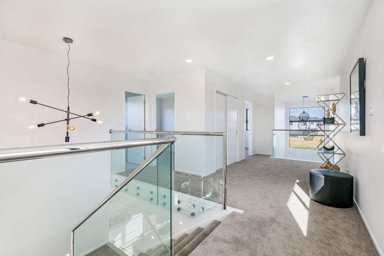 Photo of property in 24 Observation Green, Hobsonville, Auckland, 0616