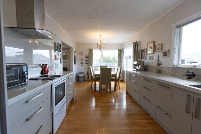 Photo of property in 90 Murphy Road, Taradale, Napier, 4112