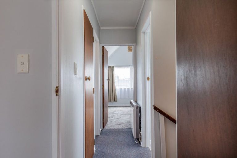 Photo of property in 6 Jarrett Court, Roslyn, Palmerston North, 4414