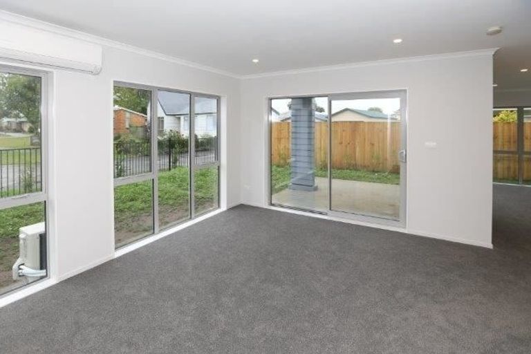 Photo of property in 11u1 Crosher Place, Silverdale, Hamilton, 3216
