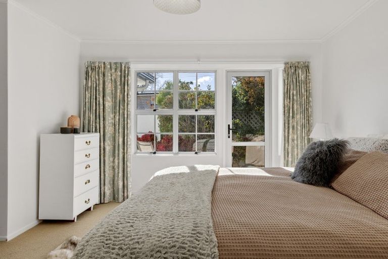 Photo of property in 26 Aubrey Crescent, Rainbow Point, Taupo, 3330