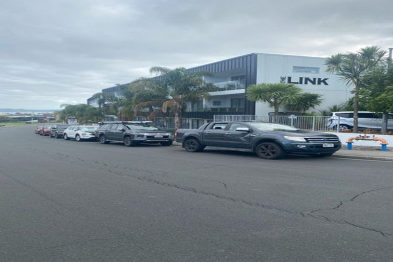 Photo of property in 210/17 Link Crescent, Stanmore Bay, Whangaparaoa, 0932