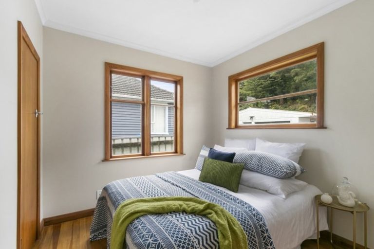 Photo of property in 18 Lees Grove, Wainuiomata, Lower Hutt, 5014