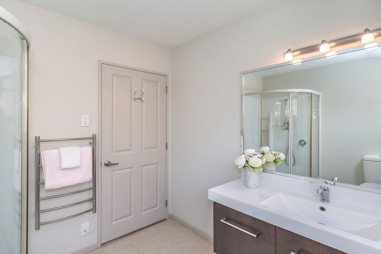 Photo of property in 9a Trafalgar Street, Levin, 5510