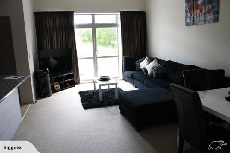 Photo of property in 17/11 Carlos Drive, Flat Bush, Auckland, 2016