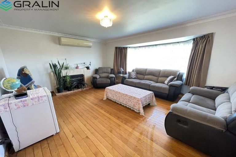 Photo of property in 26 Rosier Road, Glen Eden, Auckland, 0602