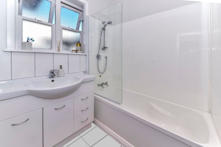 Photo of property in 80 Seddon Street, Pukekohe, 2120