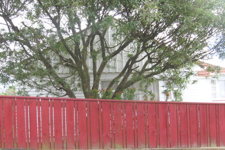 Photo of property in 36 Fraser Avenue, Johnsonville, Wellington, 6037