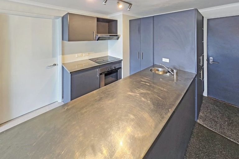 Photo of property in Monvie Apartments, 408/15 Holland Street, Te Aro, Wellington, 6011
