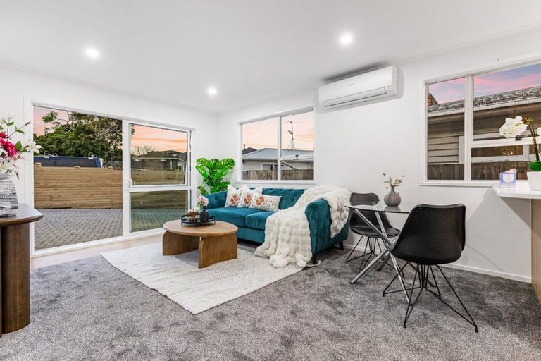 Photo of property in 40b Tiroroa Avenue, Te Atatu South, Auckland, 0610