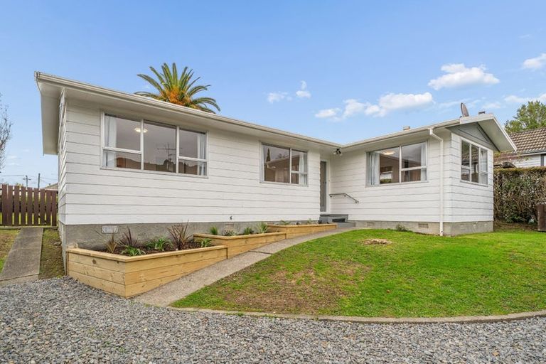 Photo of property in 30a Hudson Avenue, Ebdentown, Upper Hutt, 5018