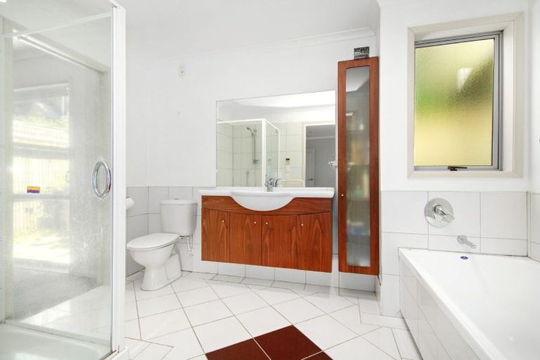 Photo of property in 275u2 Karaka Bay Road, Karaka Bays, Wellington, 6022