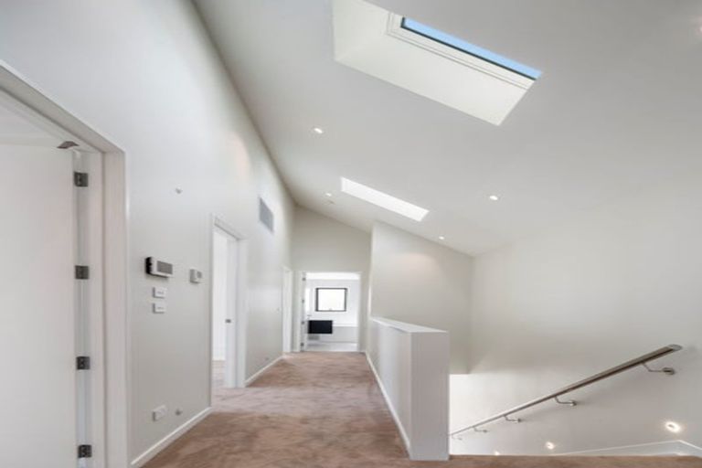 Photo of property in 6 Coopworth Street, Karaka, 2580