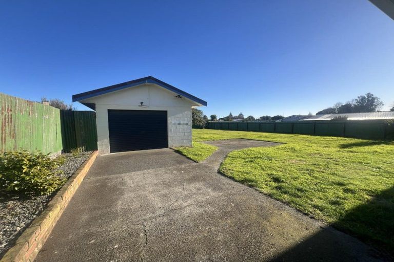 Photo of property in 15 Laird Street, Castlecliff, Whanganui, 4501