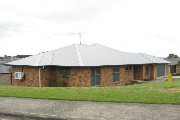 Photo of property in 52 Puriri Road, Pukekohe, 2120