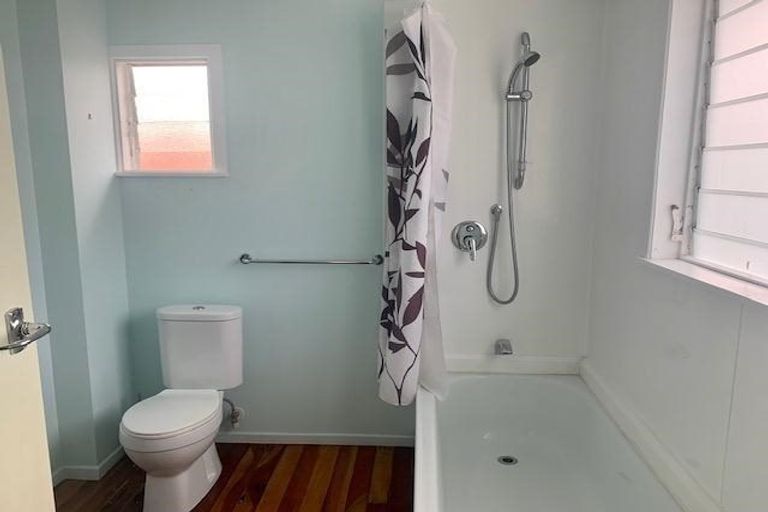 Photo of property in 727 Swanson Road, Swanson, Auckland, 0612