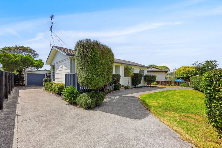 Photo of property in 5 Lisa Rise, Half Moon Bay, Auckland, 2012
