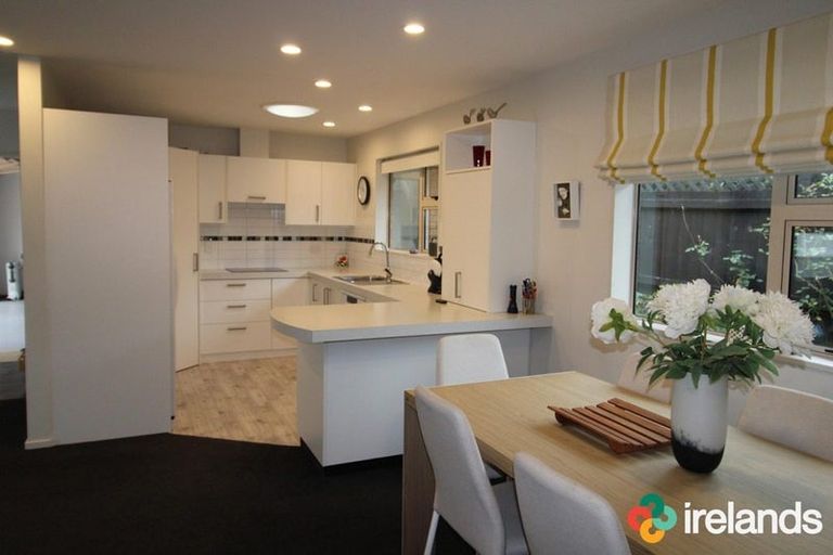Photo of property in 9 Herbs Place, Cashmere, Christchurch, 8022
