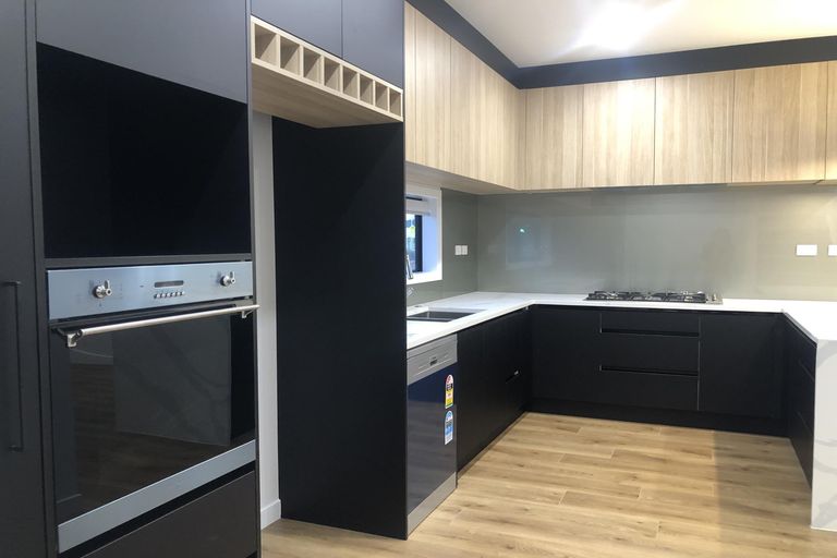 Photo of property in 14 Laquinta Place, Flat Bush, Auckland, 2019