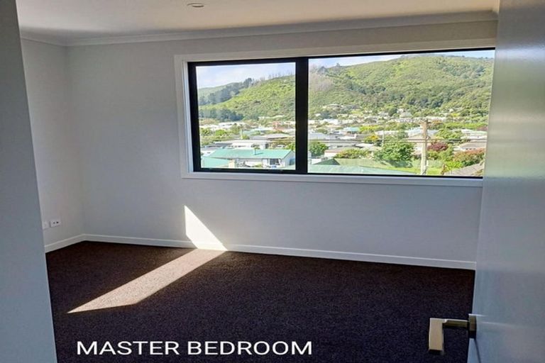 Photo of property in 10 Main Road, Wainuiomata, Lower Hutt, 5014