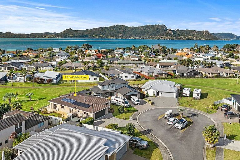 Photo of property in 5 Ara Kahika Lane, One Tree Point, 0118