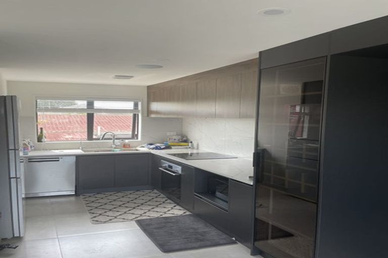 Photo of property in 8/14 Kerswill Place, Pakuranga, Auckland, 2010