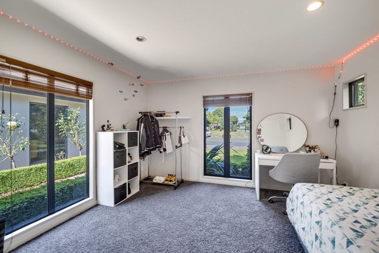 Photo of property in 17 Marsack Crescent, Halswell, Christchurch, 8025