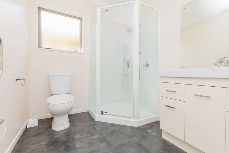 Photo of property in 14 Gifford Grove, Churton Park, Wellington, 6037
