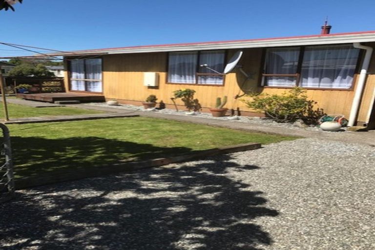 Photo of property in 229 Stafford Street, Hokitika, 7810