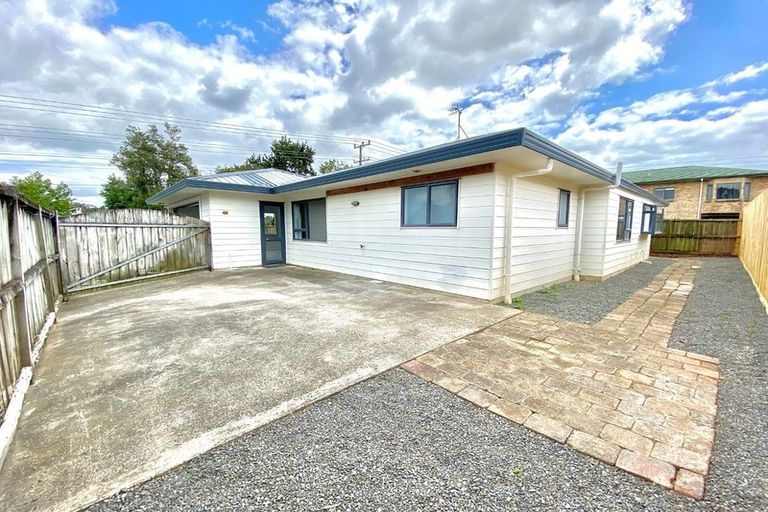 Photo of property in 186 Henderson Valley Road, Henderson, Auckland, 0612