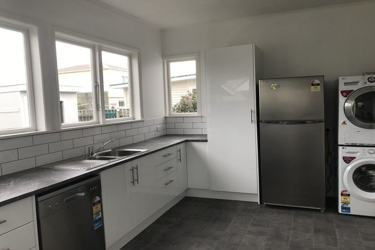 Photo of property in 76 Devonshire Road, Miramar, Wellington, 6022