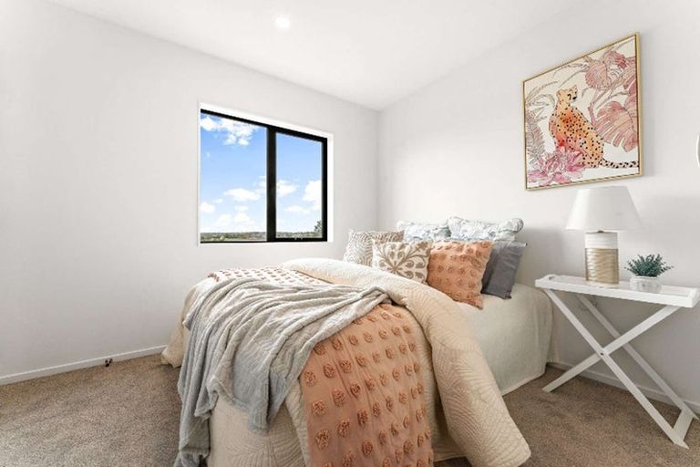 Photo of property in 11/3226 Great North Road, New Lynn, Auckland, 0600