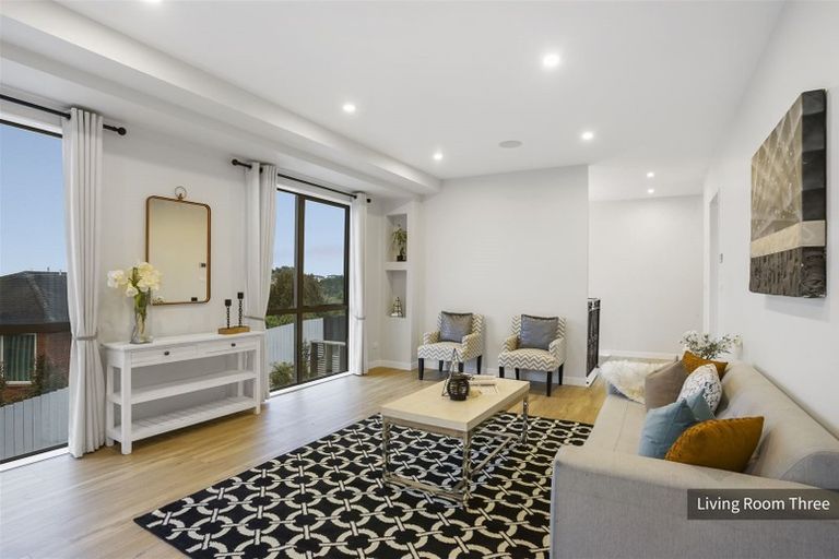 Photo of property in 87 Fairview Avenue, Fairview Heights, Auckland, 0632