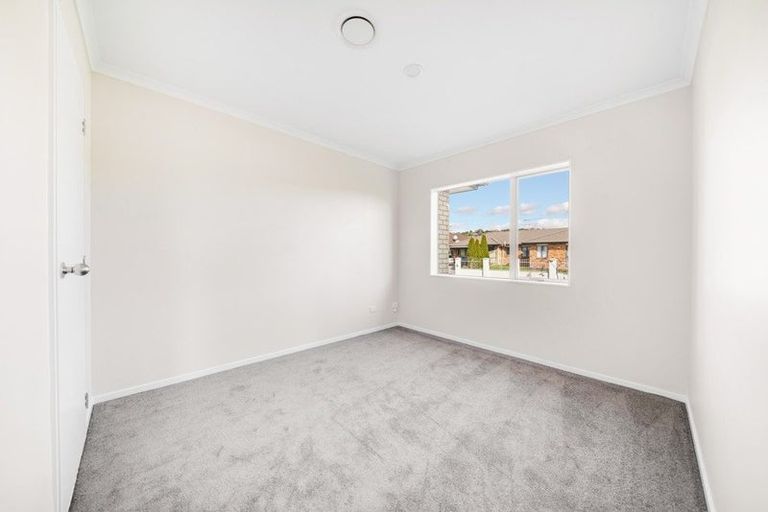 Photo of property in 2 Dunaff Place, Flat Bush, Auckland, 2019