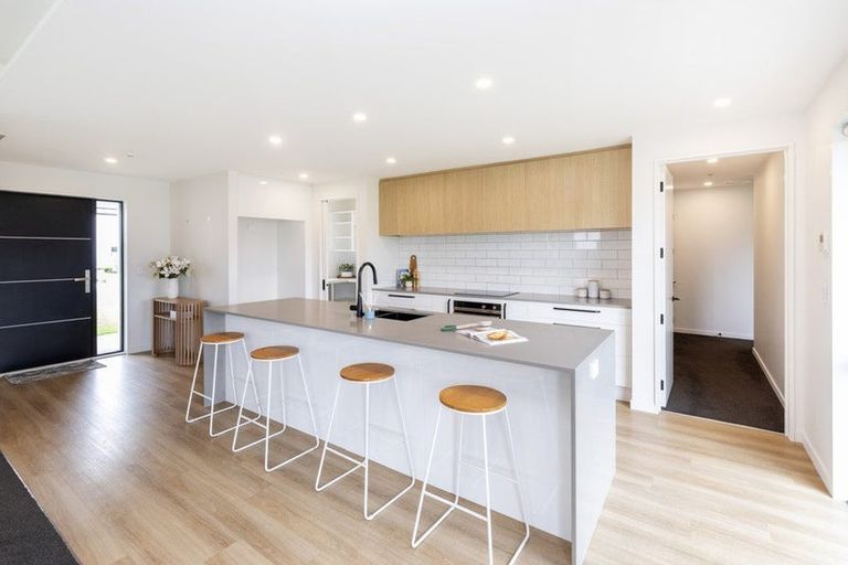 Photo of property in 11 Saint James Place, Rangiora, 7400