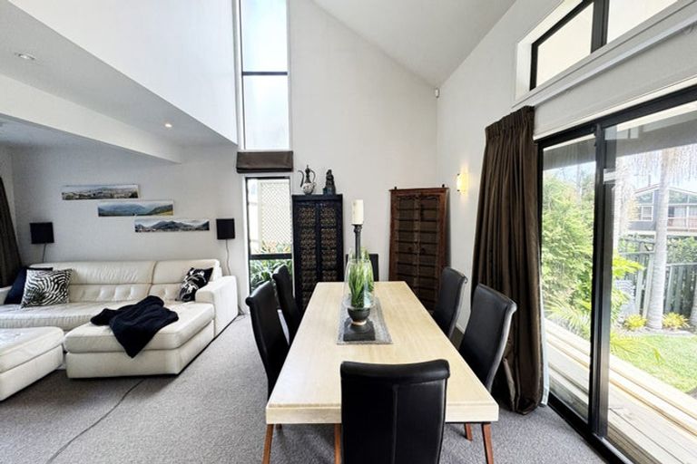 Photo of property in 9 Porritt Avenue, Chatswood, Auckland, 0626