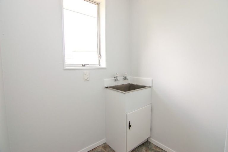 Photo of property in 19 Bendigo Street, Cloverlea, Palmerston North, 4412