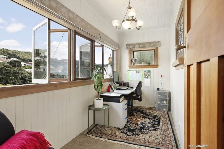 Photo of property in 85 The Parade, Island Bay, Wellington, 6023