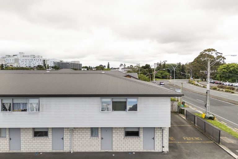 Photo of property in 1/81 Normandy Avenue, Melville, Hamilton, 3206
